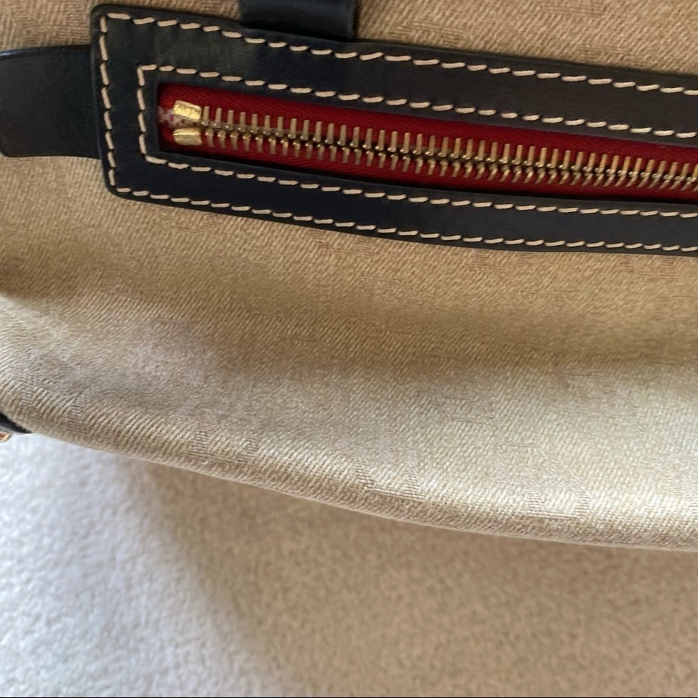 Dooney&Bourke signature Handbag - Picture 10 of 16